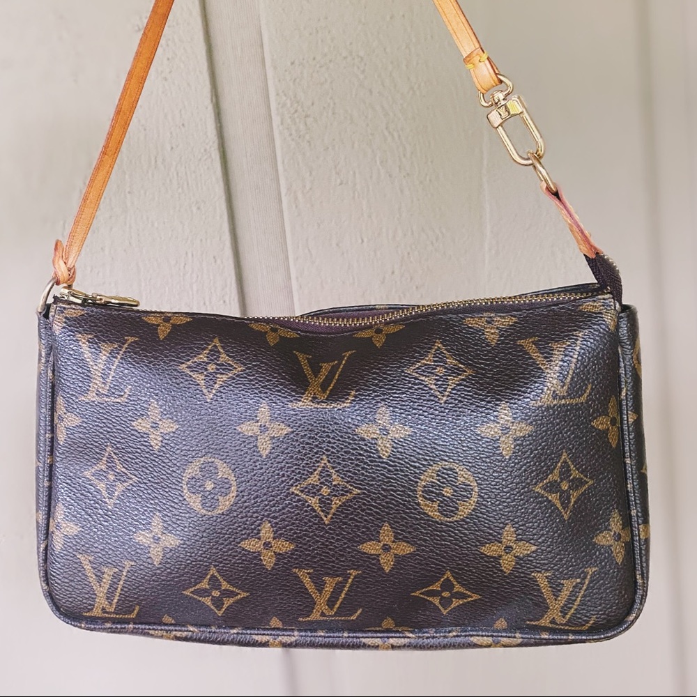 Louis Vuitton - Monogram Shoulder Bag
